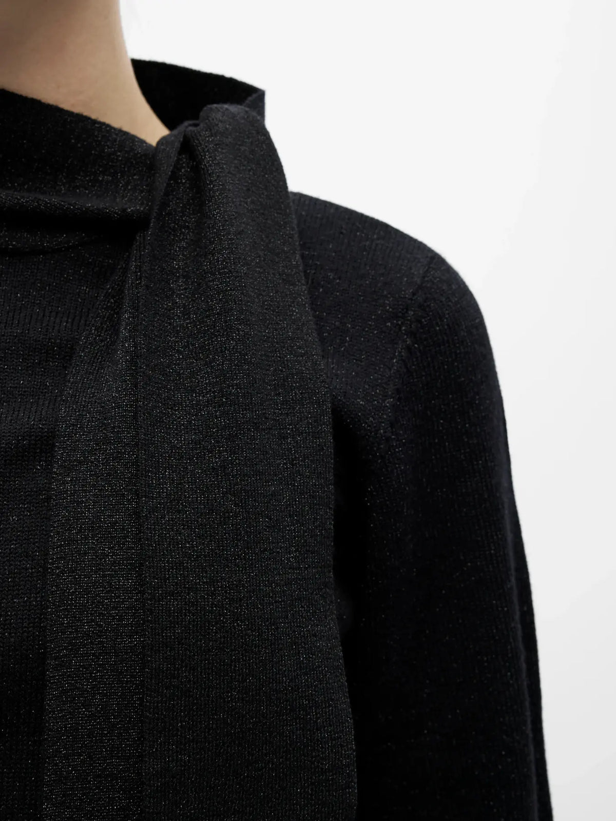 Pull col roulé Thess Noir à paillettes