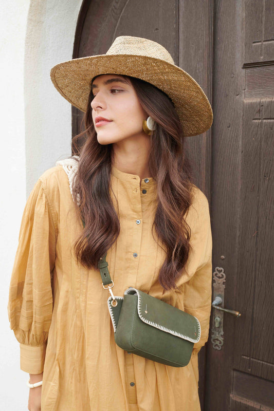 CHAPEAU PAILLE BRODÉ OLIVE BORDS LARGES SOMBRERO