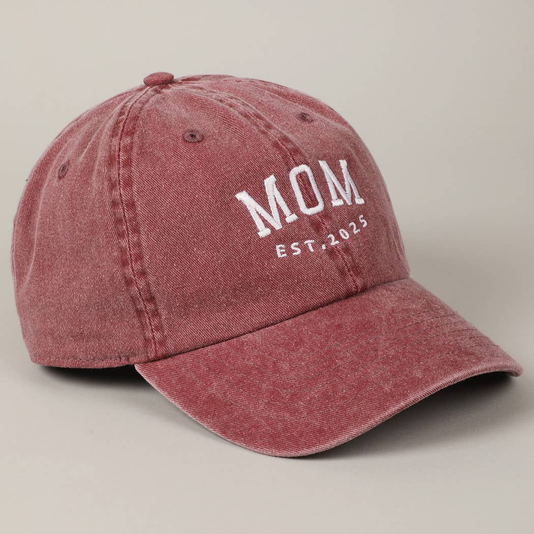 Casquette de baseball brodée « MOM EST.2025 »