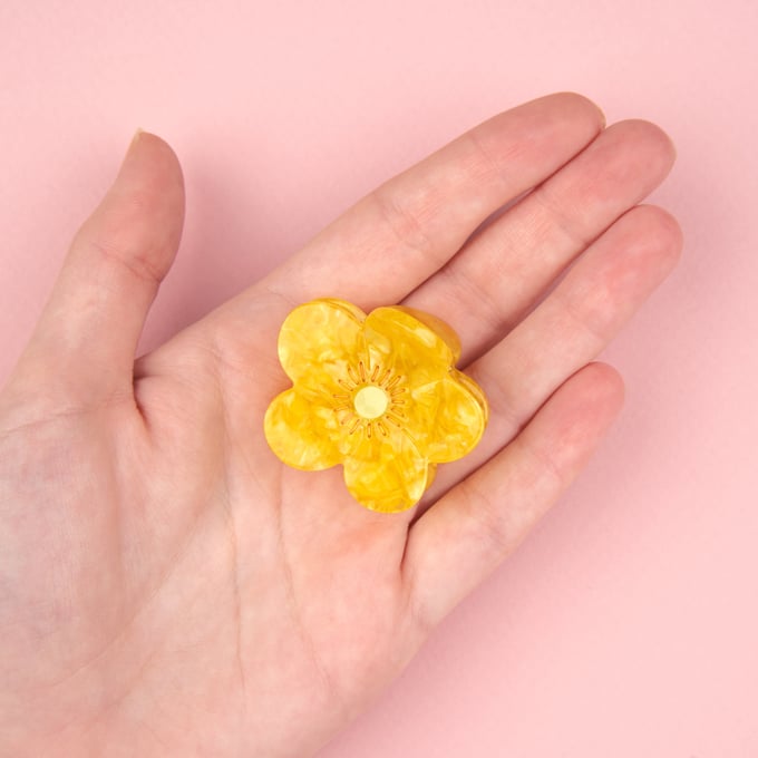Mini pince bouton d'or