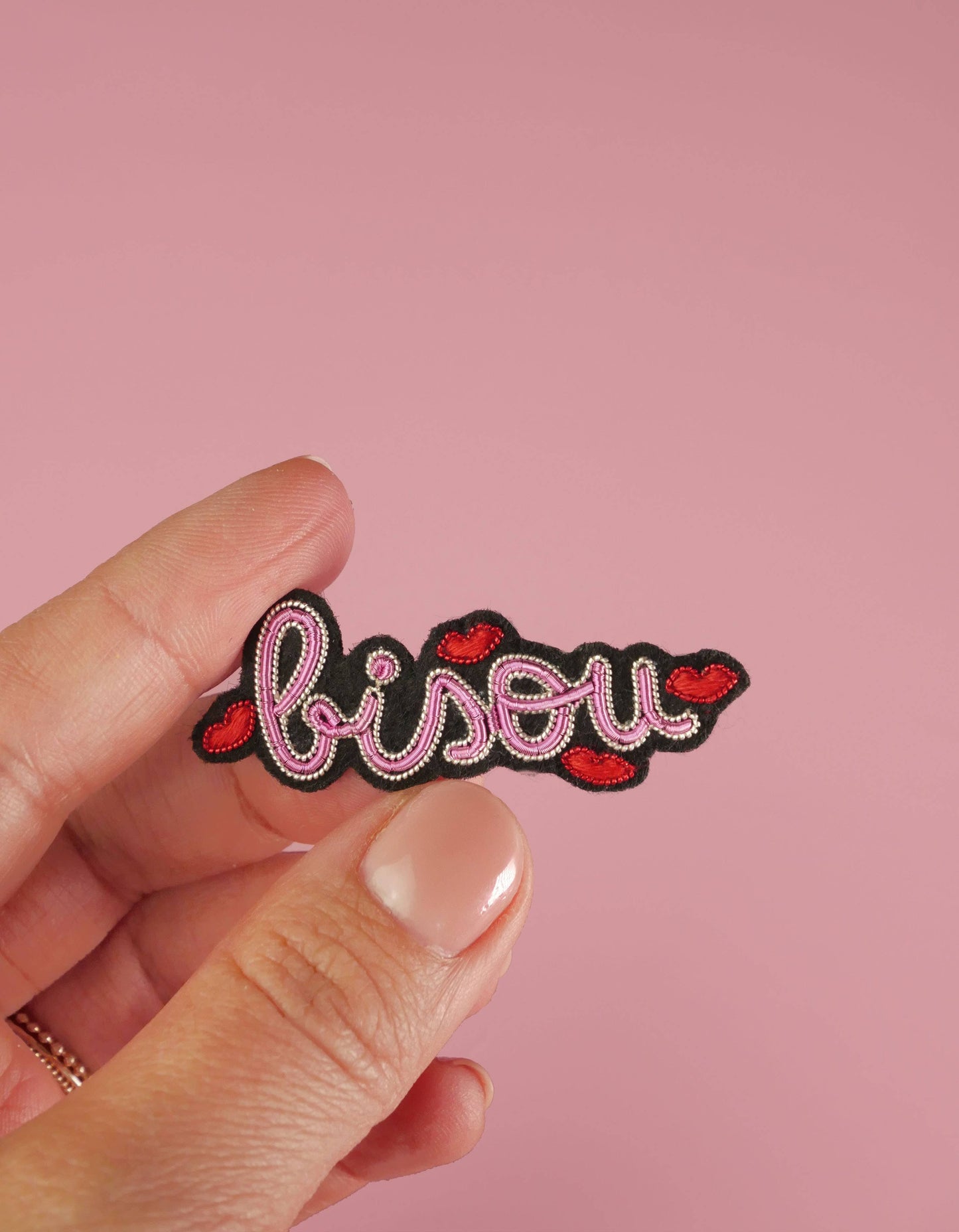 Broche Bisou Saint Valentin, Fait Main Fil Cannetille