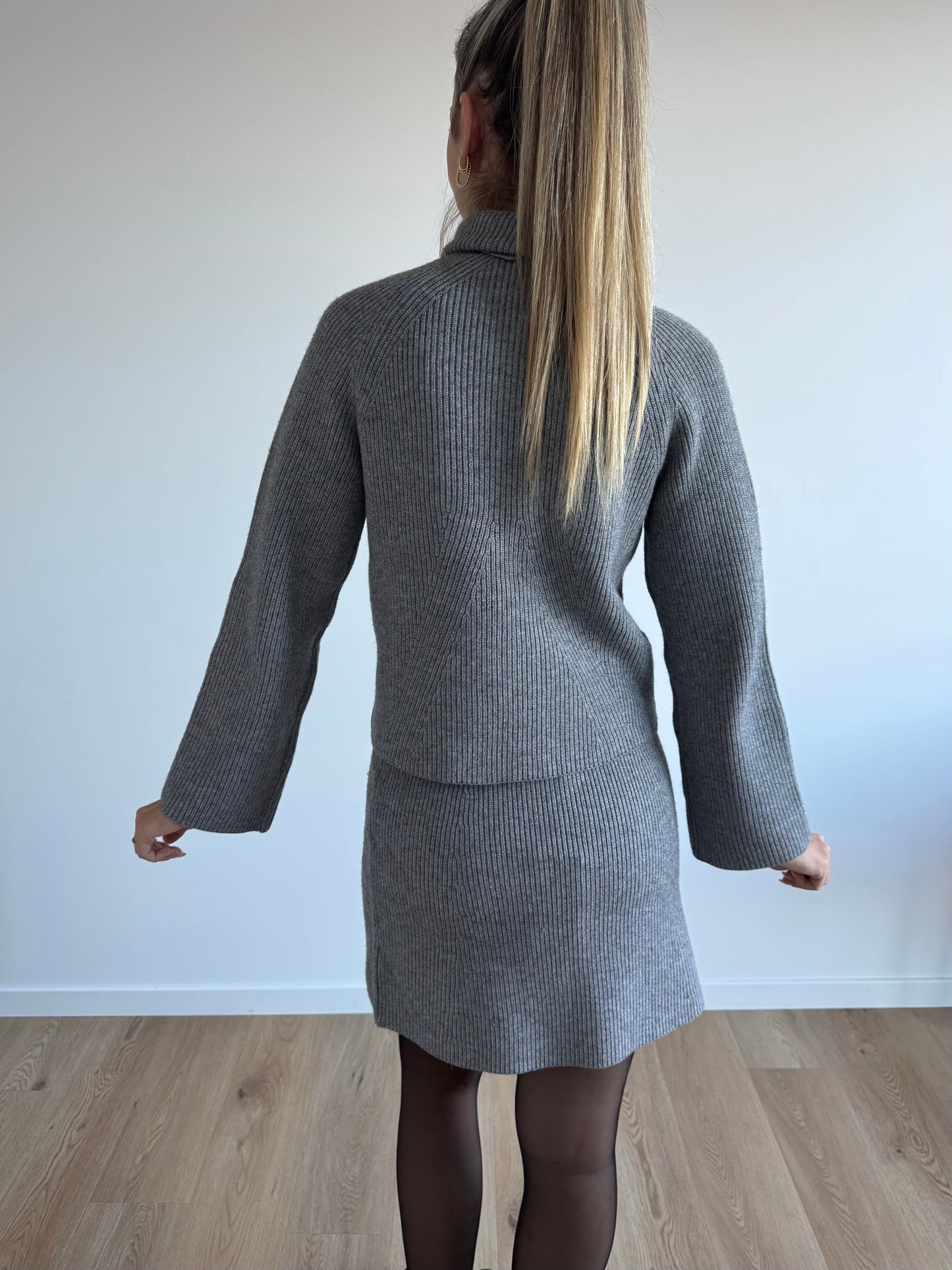 Pull col roulé gris OBJVIOLA