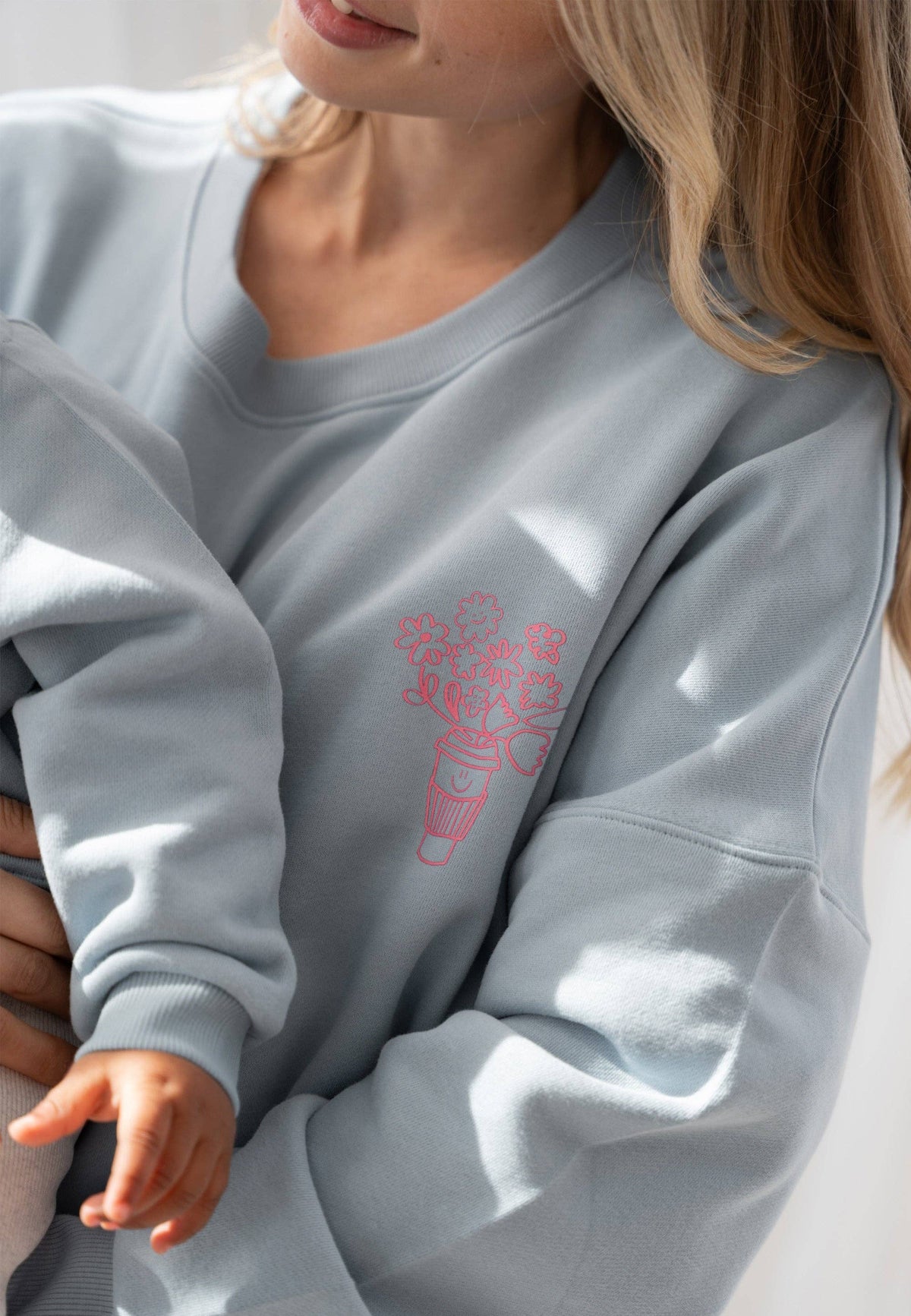 Sweat-shirt adulte Let Love Bloom bleu clair