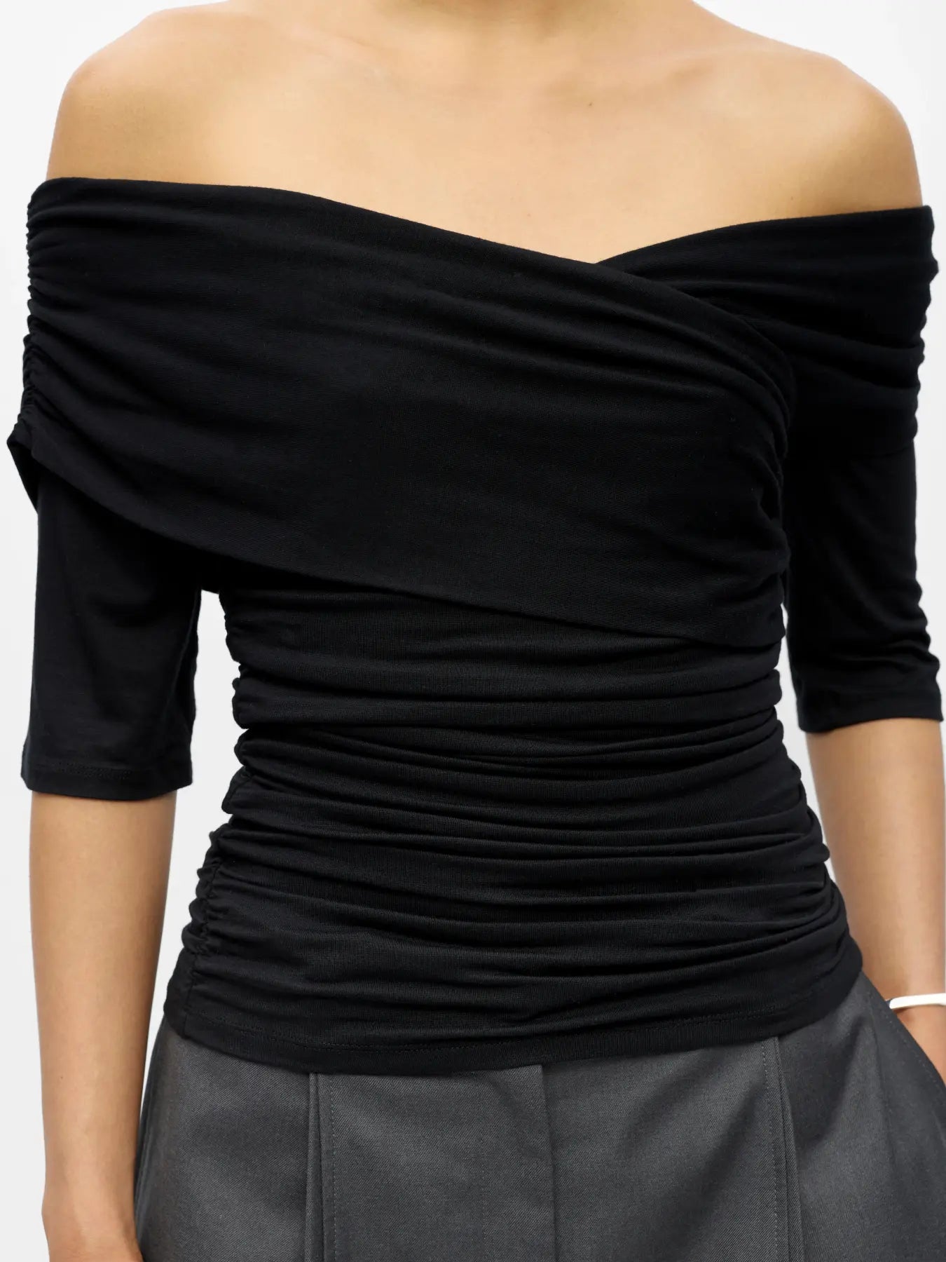 Top Levih Black