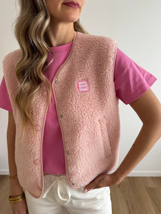 Veste moumoute sans manches LOVE Rose