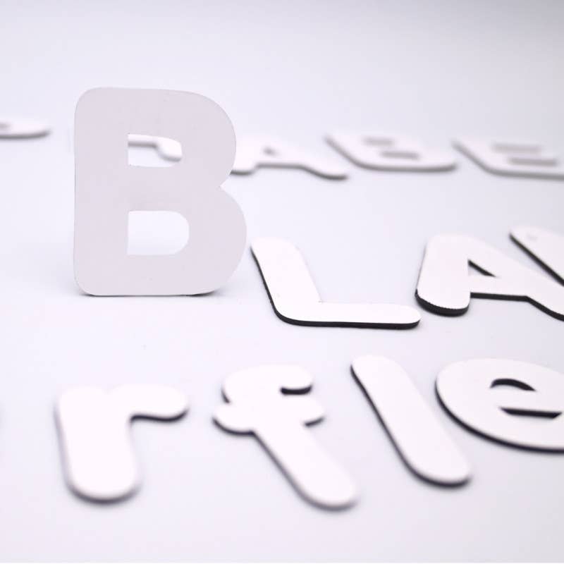 Lettres magnétiques blanches - lot de 125 magnets