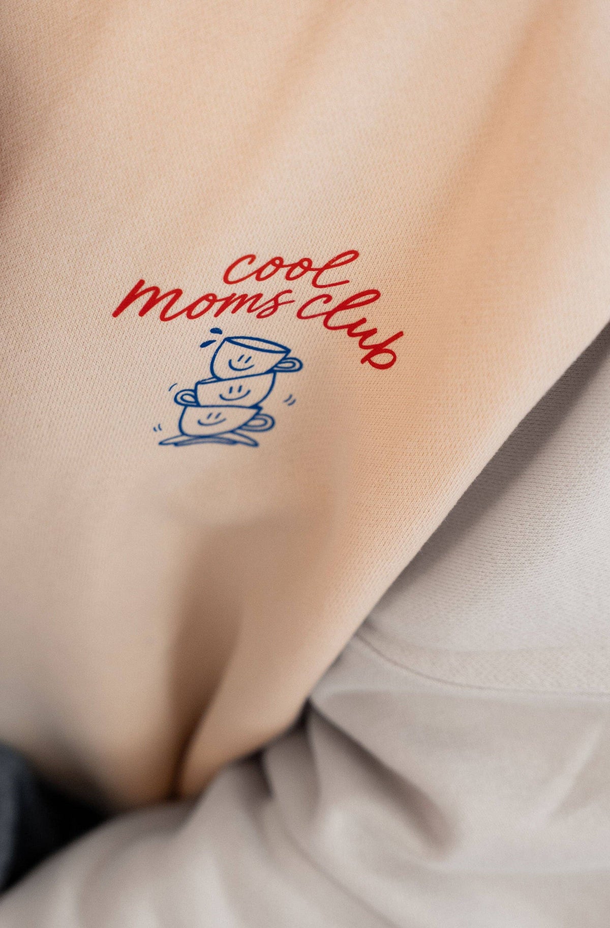 Sweat-shirt adulte beige Cool Moms Club