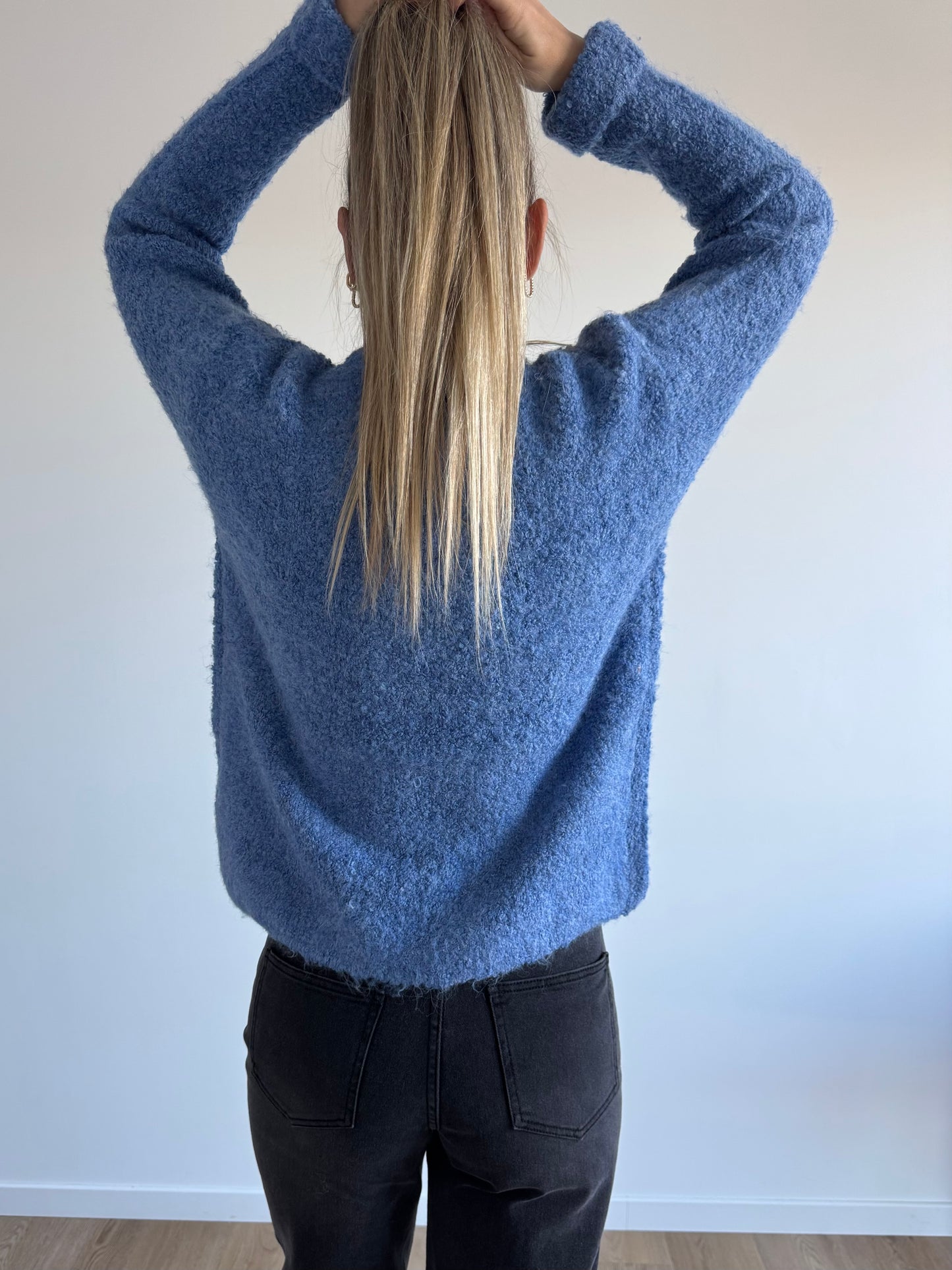 Pull bleu STD IHBLARISA