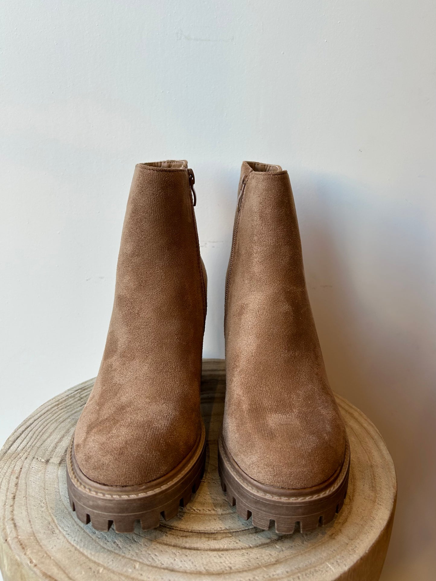 Bottines crantées camel