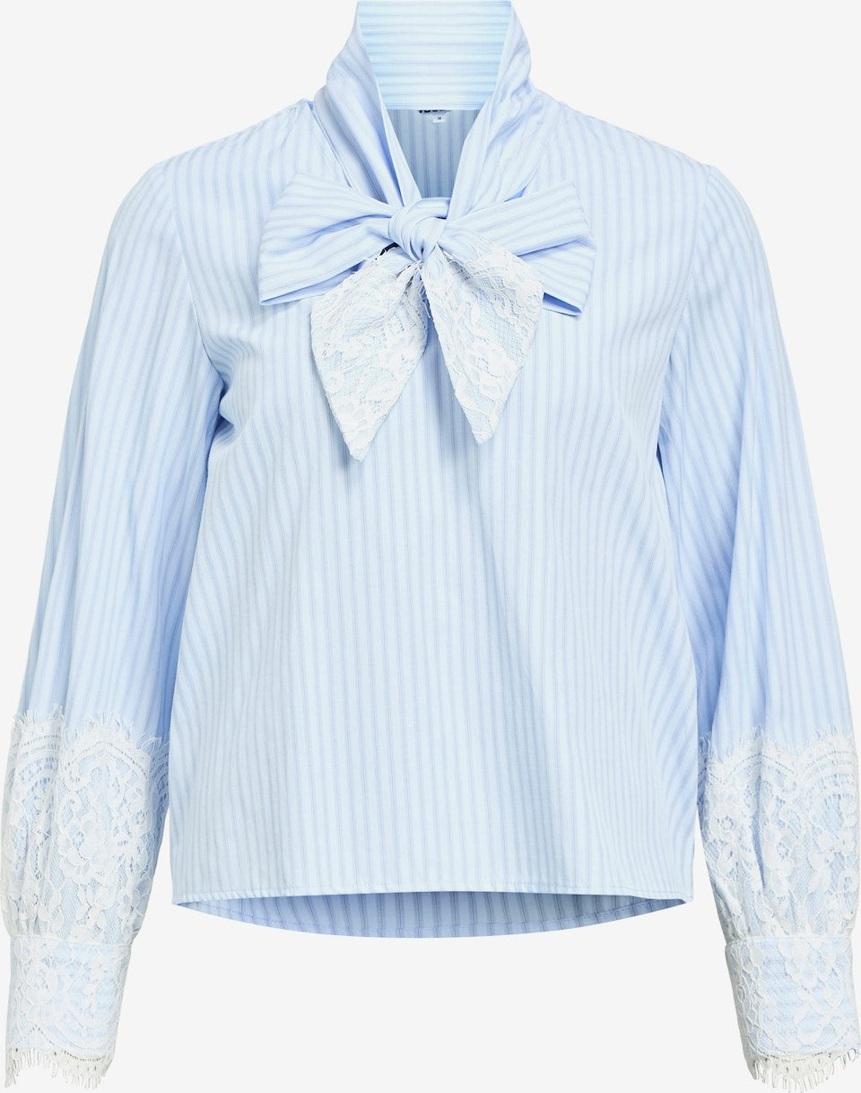 Blouse bleu à rayures avec broderies manches et ceinture OBJALI