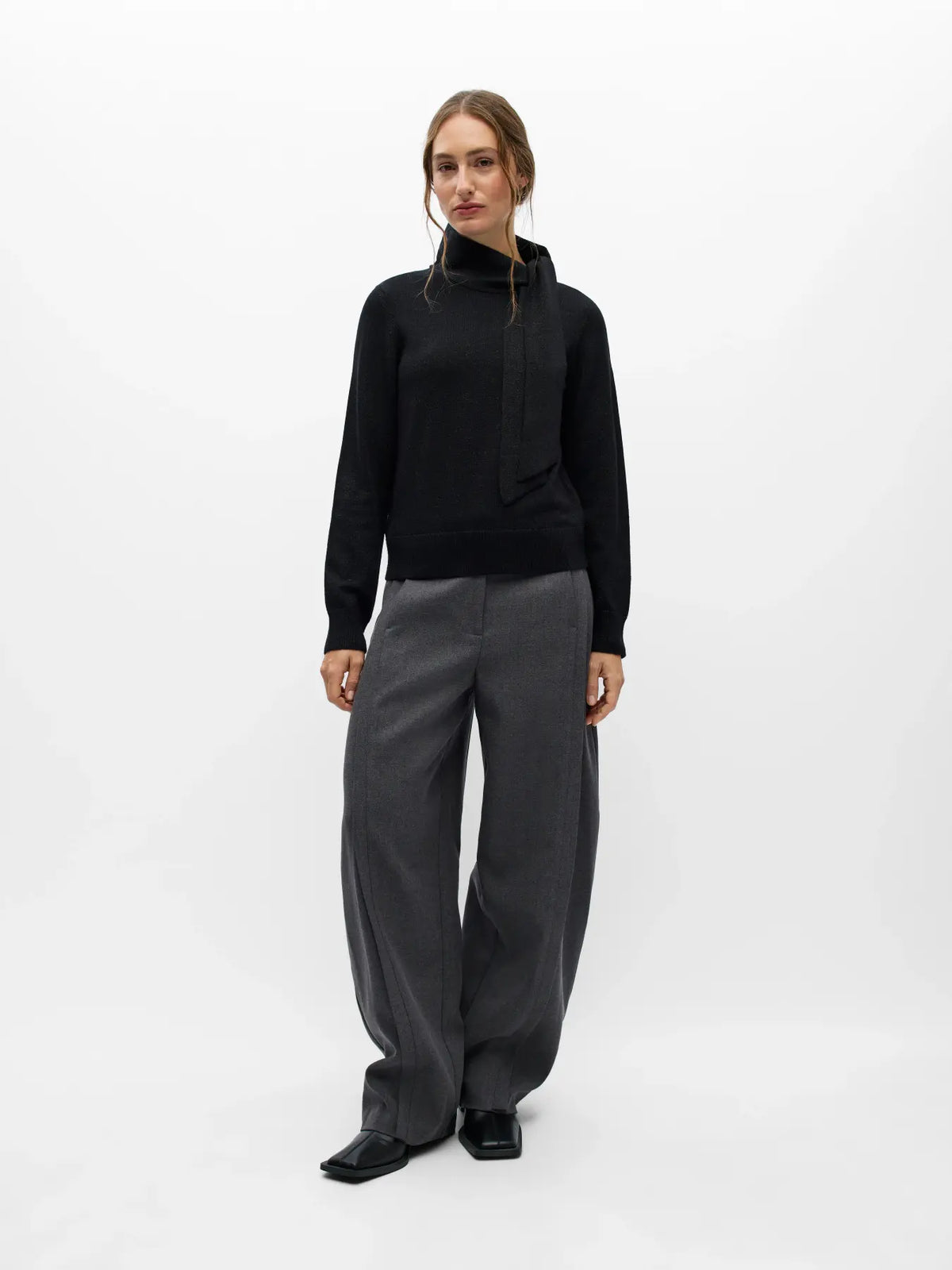 Pull col roulé Thess Noir à paillettes