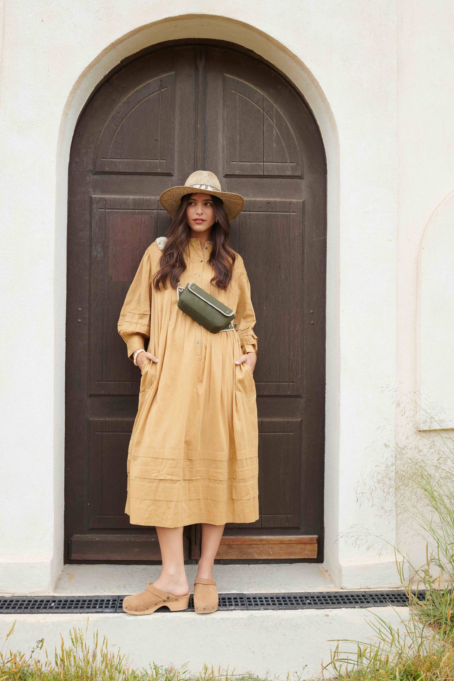 CHAPEAU PAILLE BRODÉ OLIVE BORDS LARGES SOMBRERO