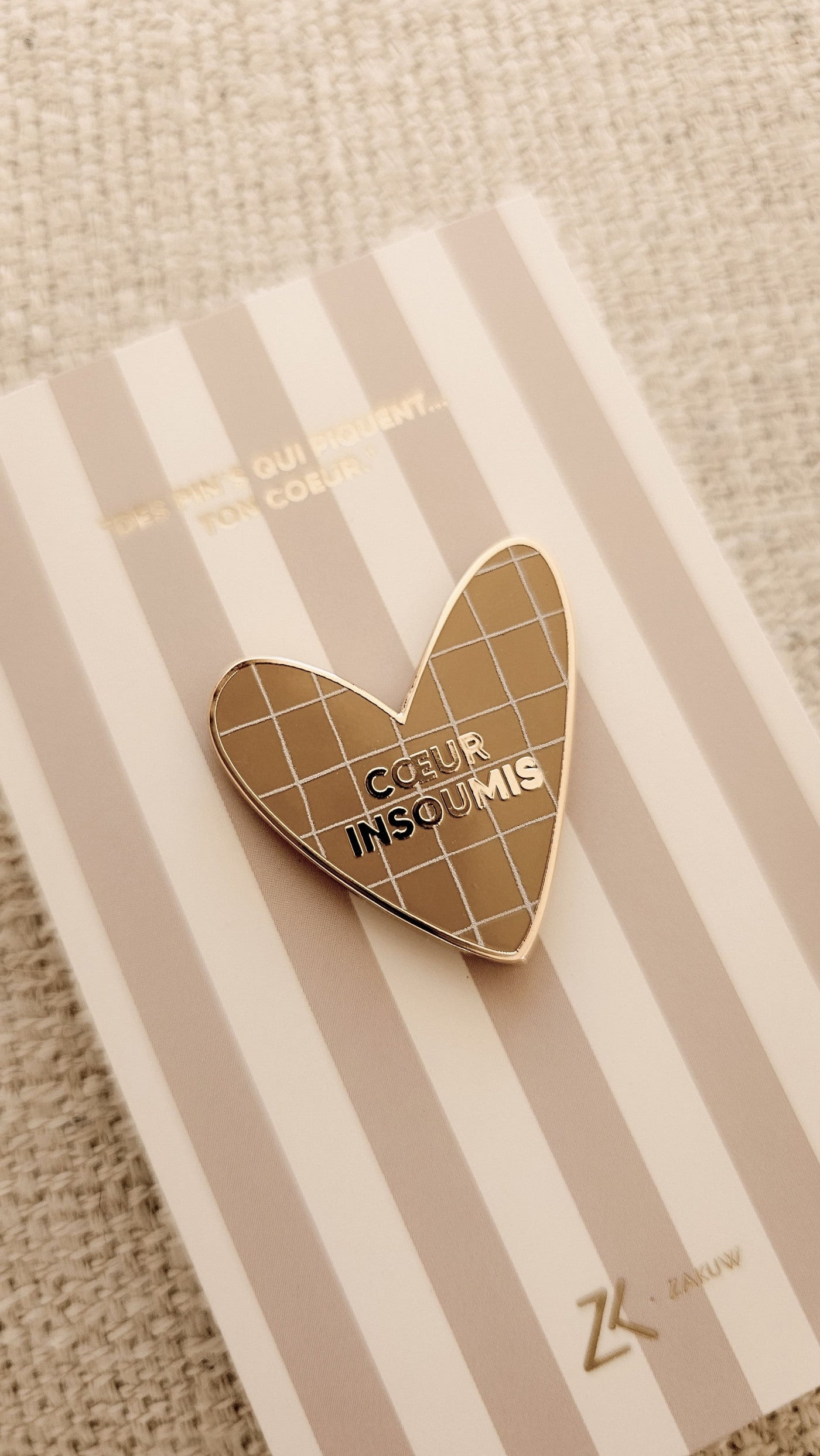 Pin’s cœur insoumis