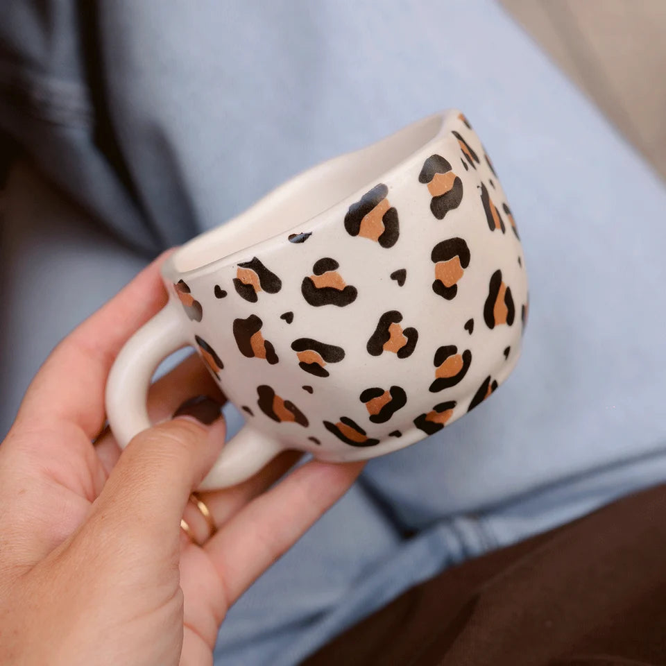 Tasse à café céramique léopard coeur