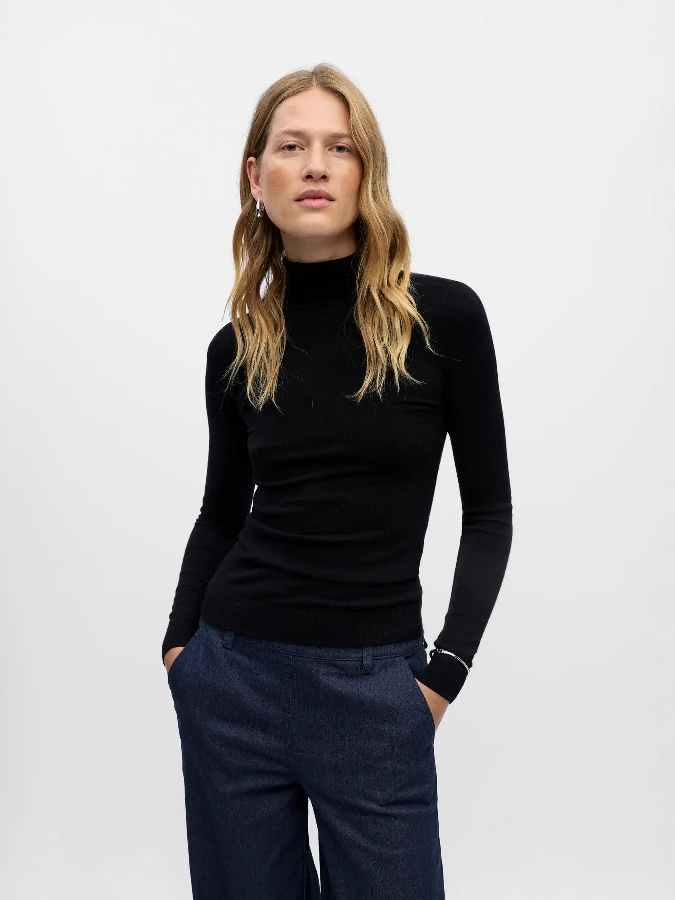 Pull col roulé Thess Black