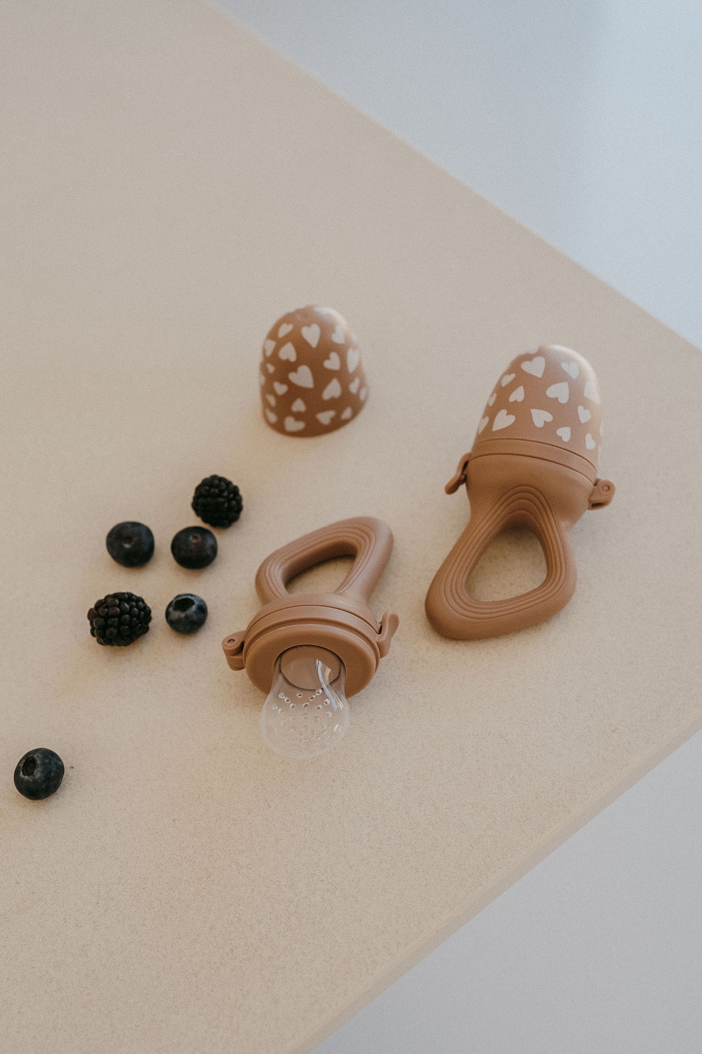 Tetine grignoteuse  Fall in love